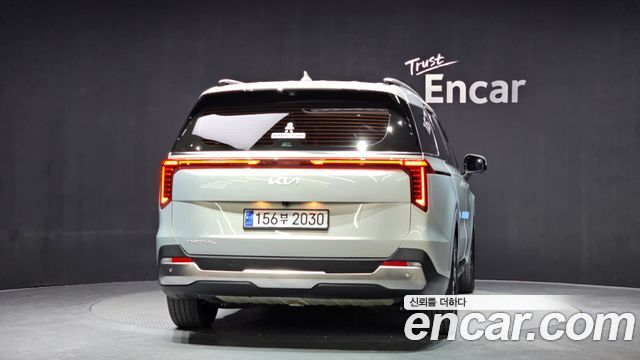 Kia Carnival New 4-го поколения 7-Seater Signature - фото 3