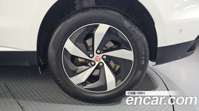 Jaguar F-PACE D200 S - фото 4