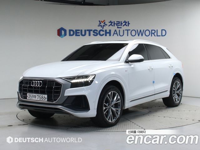 Audi Q8 50 TDI Quattro Premium - фото 0