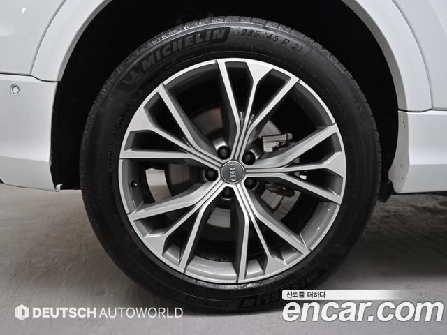 Audi Q8 50 TDI Quattro Premium - фото 4