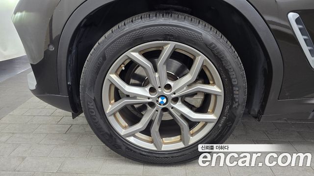 BMW X4 G02 xDrive20i xLine - фото 4