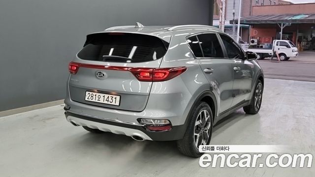 Kia Sportage The Bold Diesel 2.0 2WD Prestige - фото 1