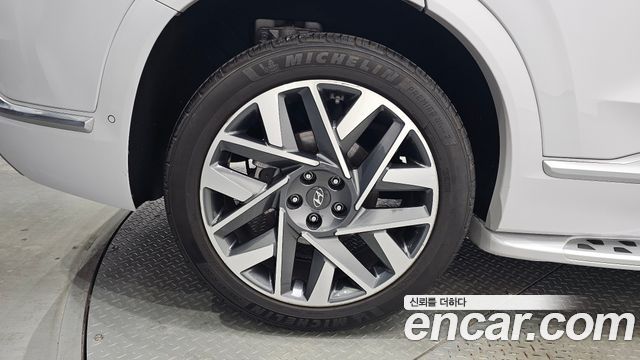 Hyundai Santafe New Diesel 2.2 2WD Calligraphy - фото 3