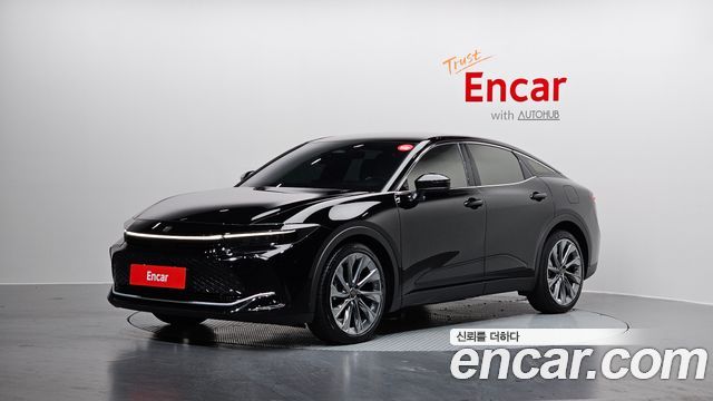 Toyota Crown Crossover 2.5 4WD Hybrid - фото 0