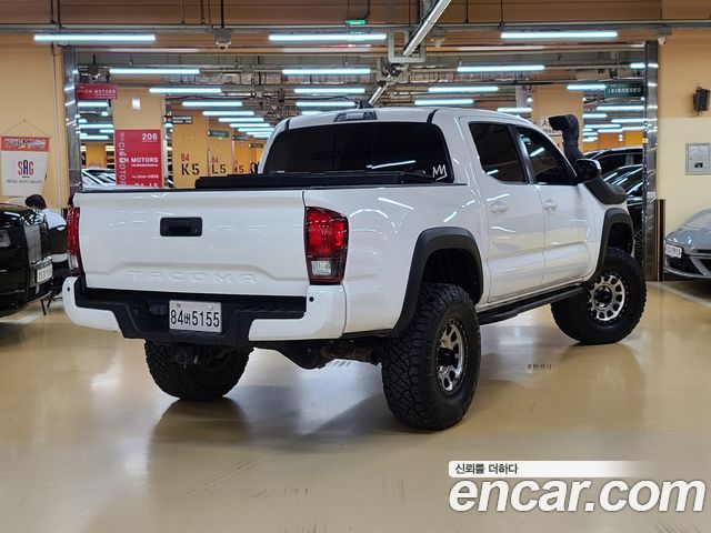 Toyota Tacoma 3.5 - фото 1