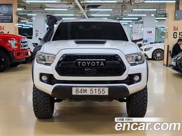 Toyota Tacoma 3.5 - фото 2