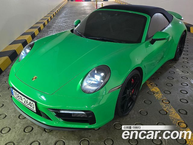 Porsche 911 Carrera 4 GTS Cabriolet - фото 2