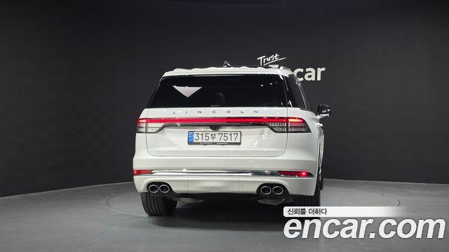 Lincoln Aviator 2-го поколения 3.0 Black Label AWD - фото 3