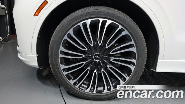 Lincoln Aviator 2-го поколения 3.0 Black Label AWD - фото 4