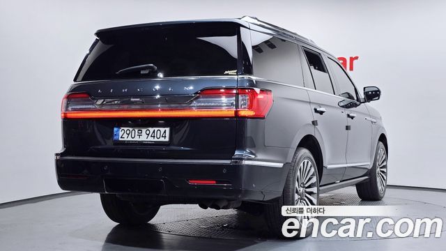 Lincoln Navigator 4-го поколения 3.5L - фото 1