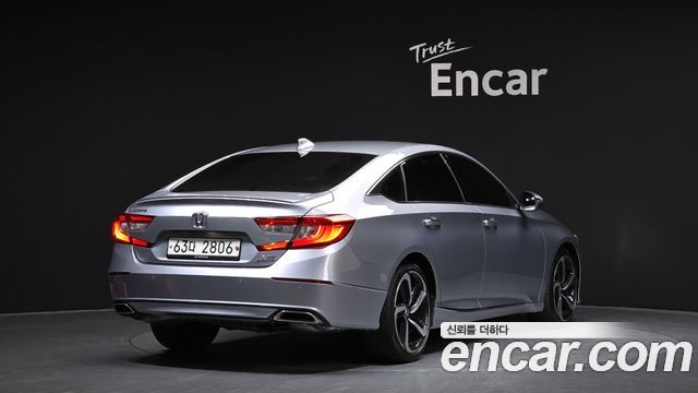 Honda Accord 10-го поколения 2.0 Turbo Sport - фото 1