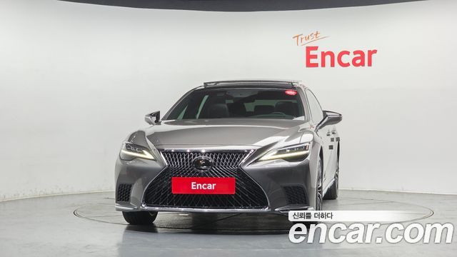 Lexus LS 500 3.5 Luxury AWD - фото 2