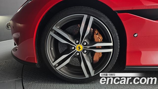 Ferrari Portofino 3.9 V8 - фото 4