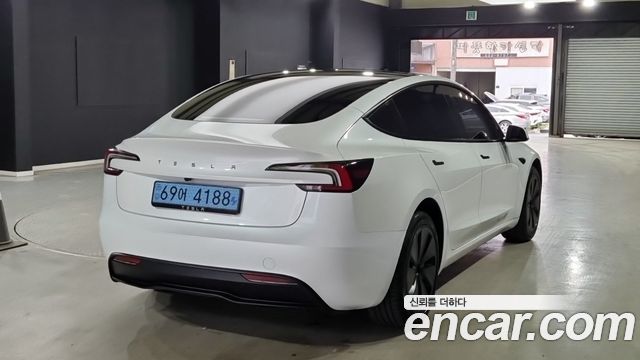 Tesla Model 3 Premium Long Range RWD - фото 2