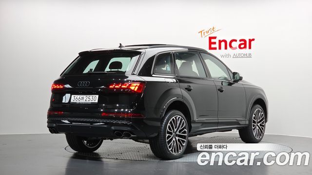 Audi SQ7 4.0 TFSI Quattro - фото 1