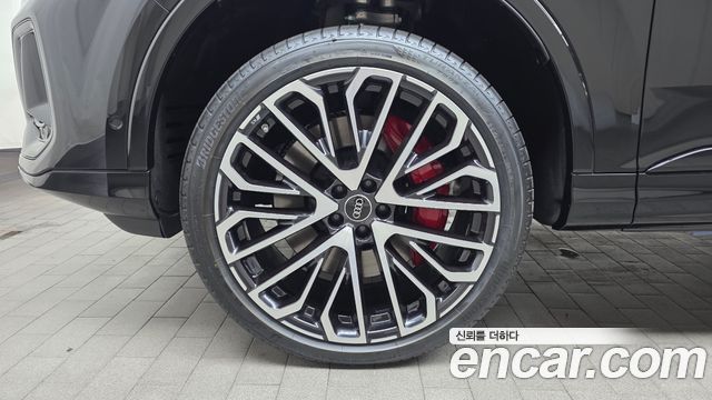 Audi SQ7 4.0 TFSI Quattro - фото 4