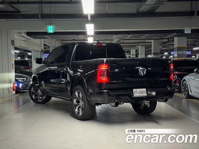 Dodge Ram Pick Up 5.7 - фото 1
