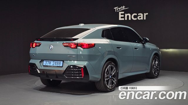 BMW iX2 U10 eDrive 20 M Sport - фото 1