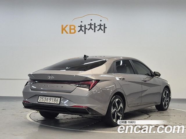 Hyundai Avante CN7, гибрид Inspiration - фото 2