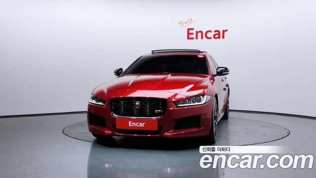 Jaguar XE 3.0 SC S - фото 2