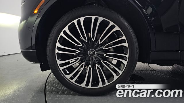 Lincoln Aviator 2-го поколения 3.0 Black Label AWD - фото 4