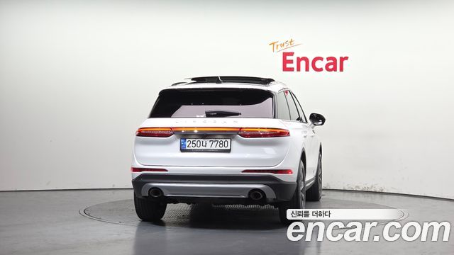 Lincoln Corsair 2.0 Reserve AWD - фото 3