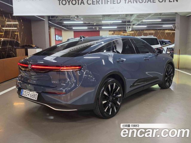 Toyota Crown Crossover 2.4 4WD Dual Boost HYbrid - фото 1
