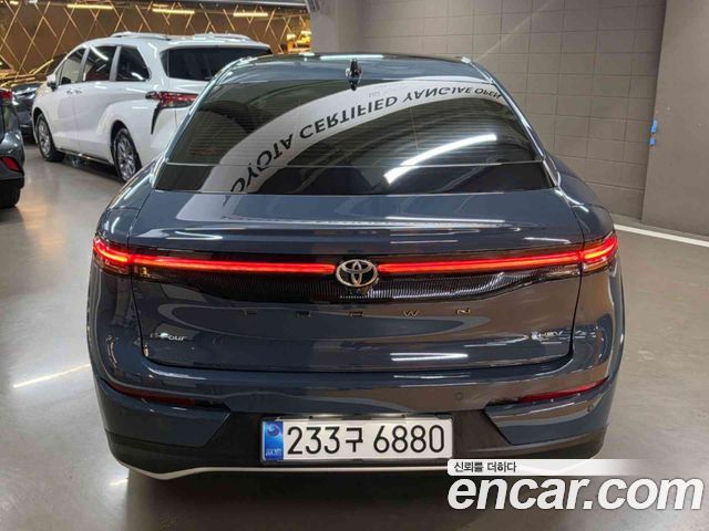 Toyota Crown Crossover 2.4 4WD Dual Boost HYbrid - фото 3