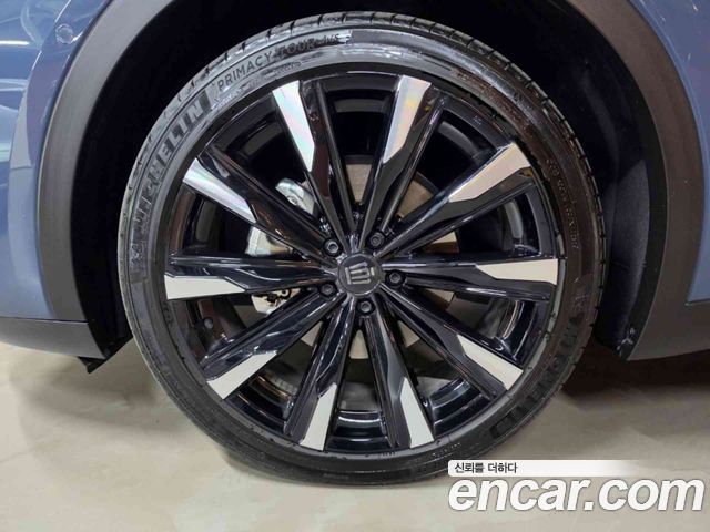 Toyota Crown Crossover 2.4 4WD Dual Boost HYbrid - фото 4