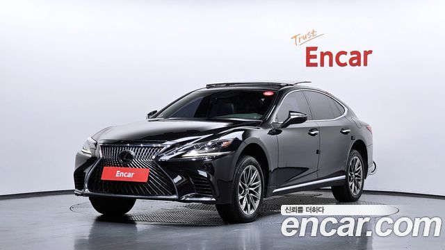 Lexus LS 500 3.5 Platinum AWD - фото 0