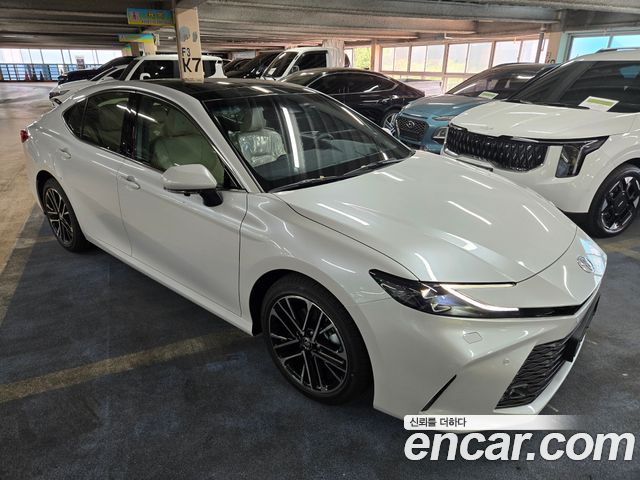 Toyota Camry XV80 2.5 XLE Premium Hybrid - фото 1