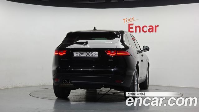 Jaguar F-PACE 20d Portfolio - фото 3