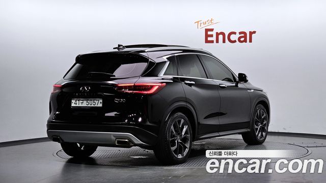 Infiniti QX50 2.0 Sensory AWD - фото 1