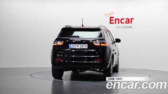 Jeep Compass 2-го поколения S 2.4 AWD - фото 3