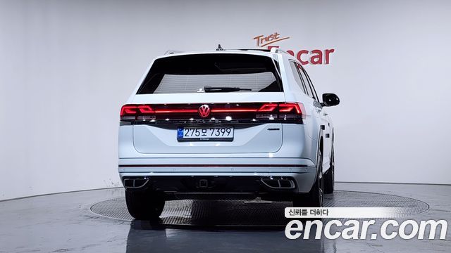 Volkswagen Atlas 2.0 TSI R-LINE 7-Seater - фото 3