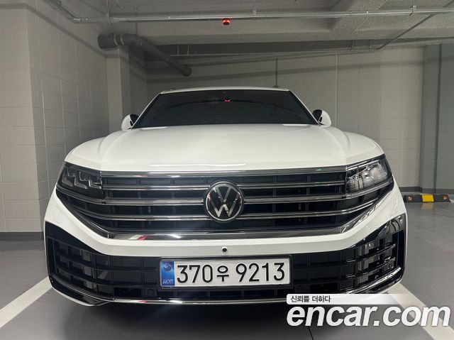 Volkswagen Touareg 3-го поколения 3.0 TDI Prestige - фото 0