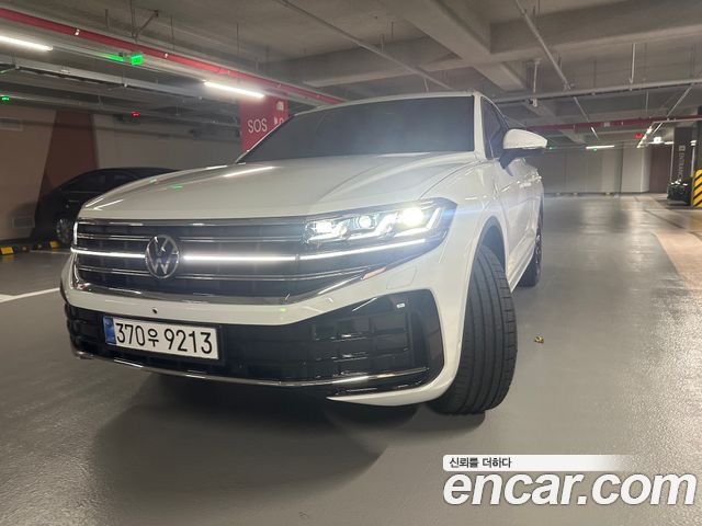 Volkswagen Touareg 3-го поколения 3.0 TDI Prestige - фото 2