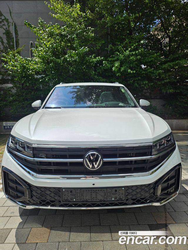 Volkswagen Touareg 3-го поколения 3.0 TDI R-Line - фото 0