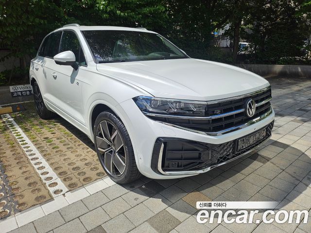 Volkswagen Touareg 3-го поколения 3.0 TDI R-Line - фото 1