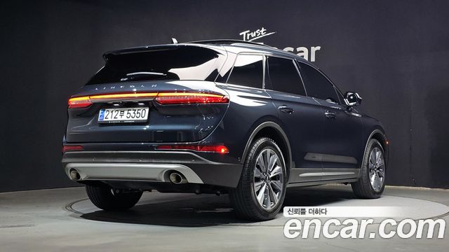 Lincoln Corsair 2.0 Reserve AWD - фото 1