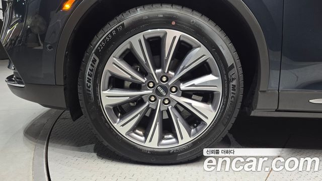 Lincoln Corsair 2.0 Reserve AWD - фото 4