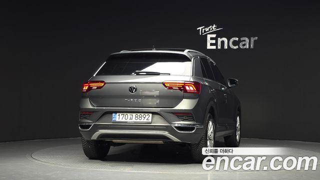 Volkswagen T-Roc 2.0 TDI Premium - фото 3