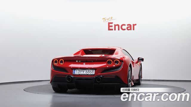 Ferrari F8 Spider 3.9 V8 - фото 3