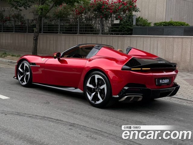 Ferrari 12 Cilindri Spider 6.5 V12 - фото 1