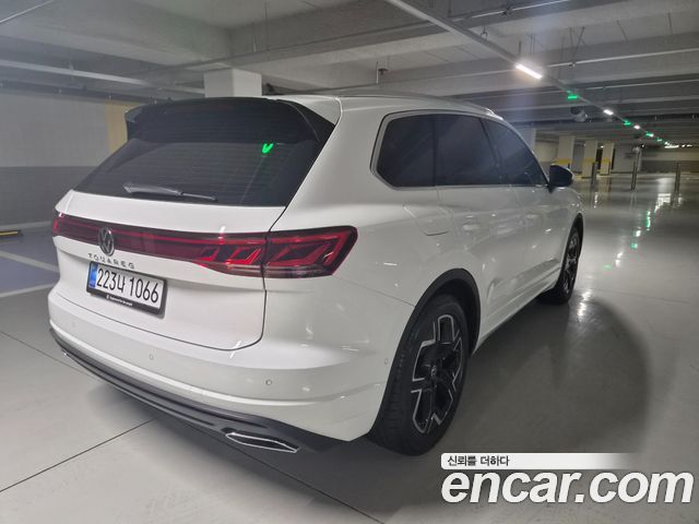 Volkswagen Touareg 3-го поколения 3.0 TDI Prestige - фото 1