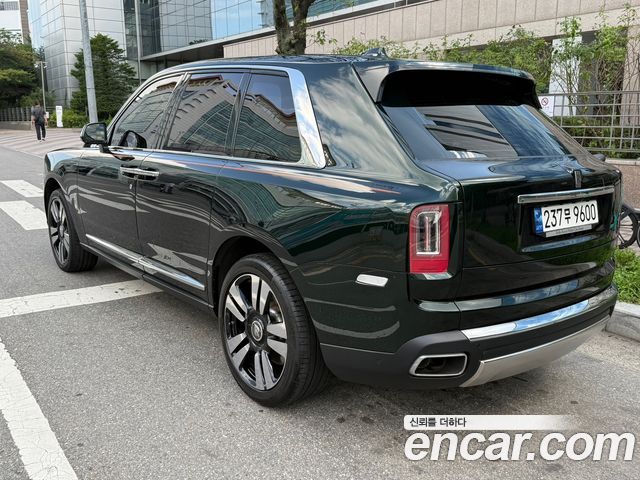 Rolls-Royce Cullinan 6.7 V12 - фото 1