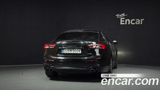Maserati Ghibli 3.0 Diesel 3rd - фото 3