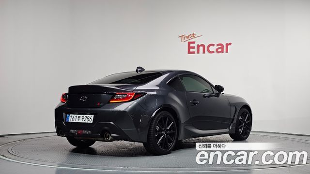 Toyota 86 GR86 2.4 Premium - фото 1