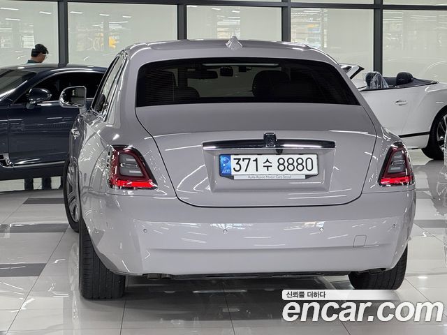 Rolls-Royce Ghost 2-го поколения 6.7 V12 - фото 2