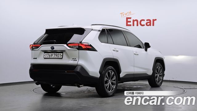 Toyota RAV4 5-го поколения 2.5 2WD Hybrid - фото 1